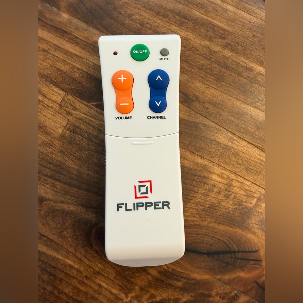 Flipper Universal Remote Control - Picture 3 of 4
